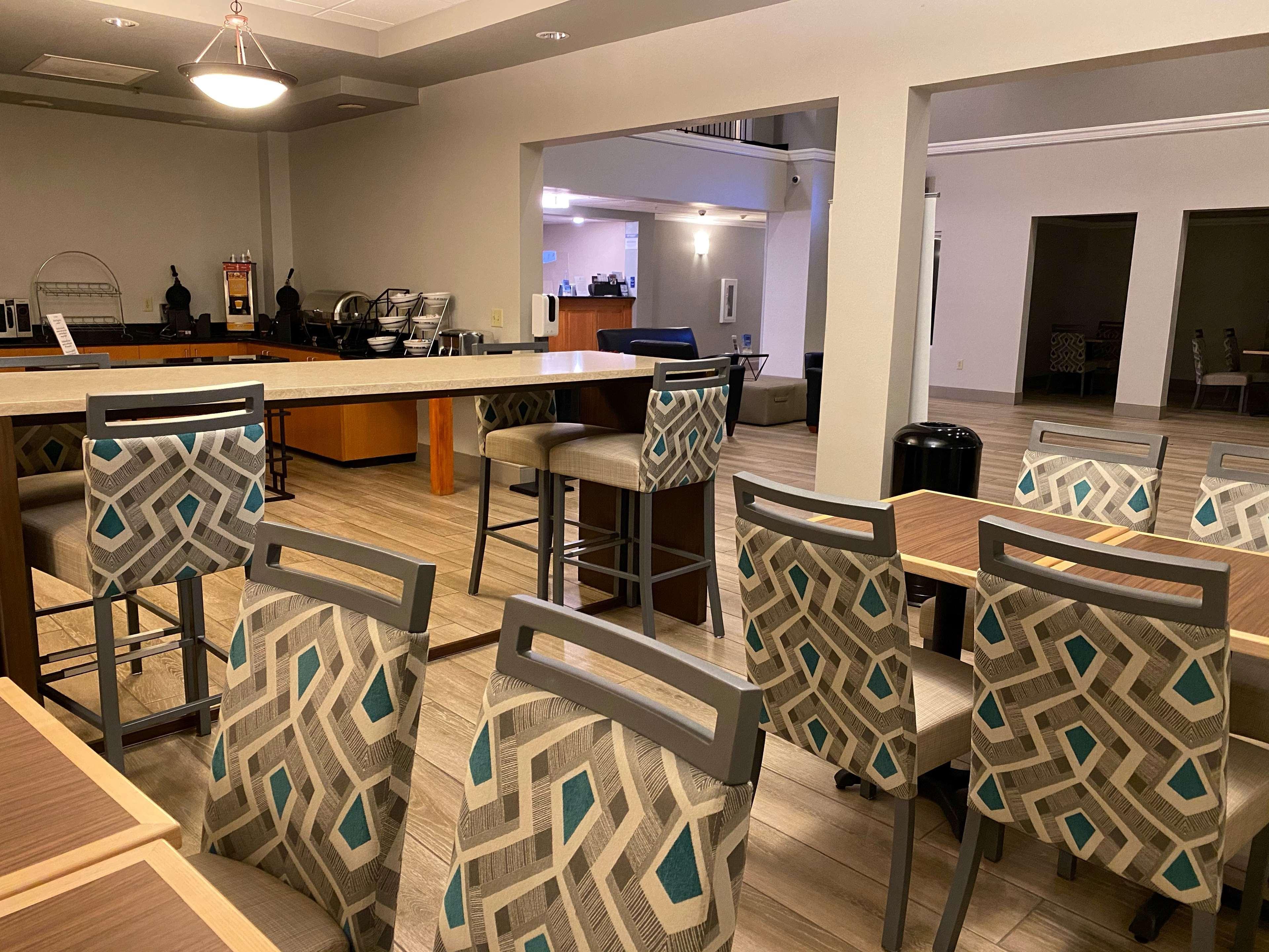 Western Windsor Inn&suites Hotel 4*